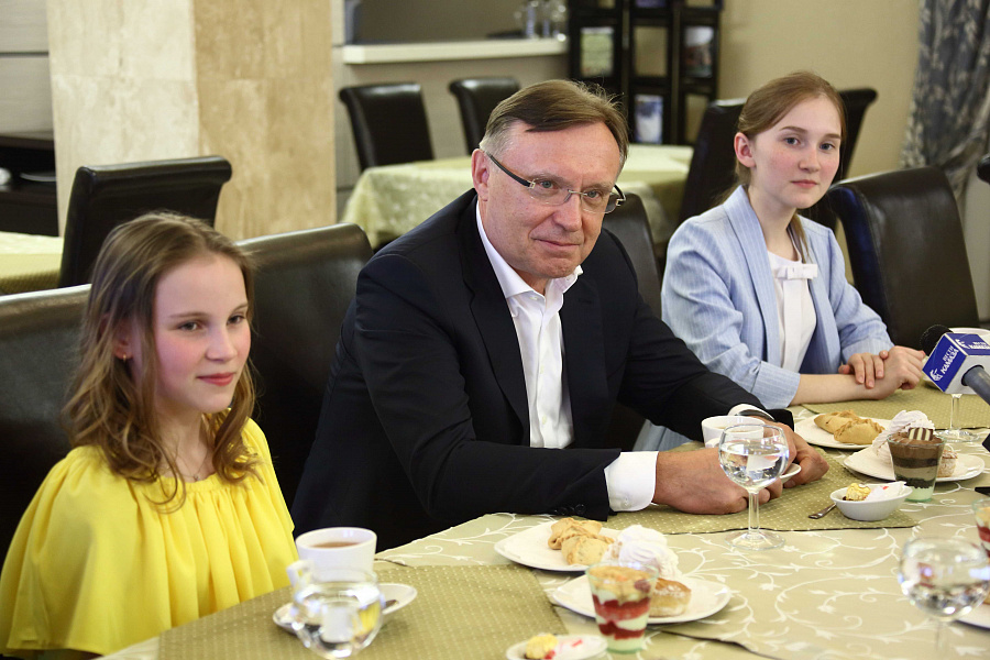 Сергей Когогин финансово поддержал молодые таланты