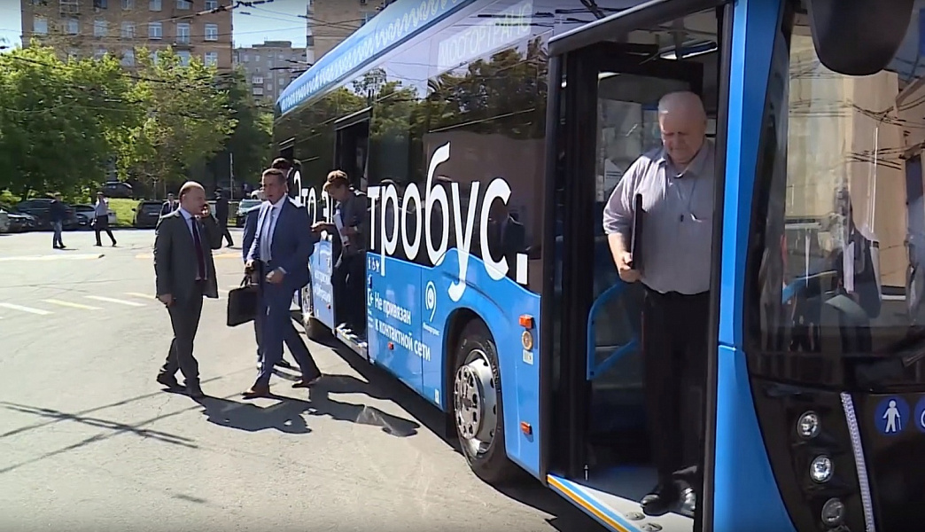 Депутаты Госдумы оценили электробус КАМАЗ